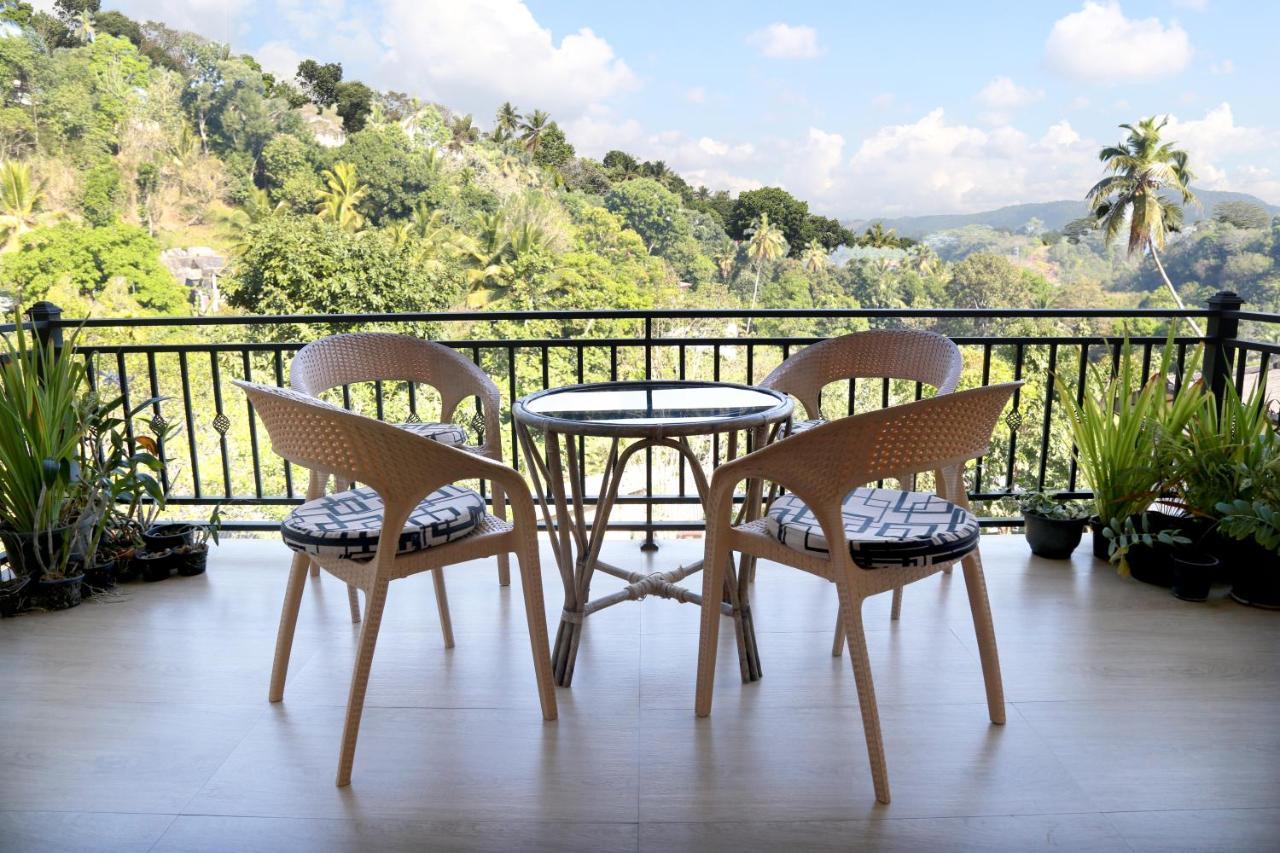 Chathu Holiday Home Kandy Exteriér fotografie